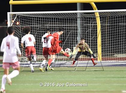 Thumbnail 2 in Lee [Robert E.] vs Memorial (Smithson Valley Tournament) photogallery.