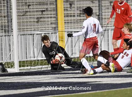 Thumbnail 3 in Lee [Robert E.] vs Memorial (Smithson Valley Tournament) photogallery.