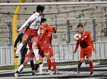 Thumbnail 1 in Lee [Robert E.] vs Memorial (Smithson Valley Tournament) photogallery.