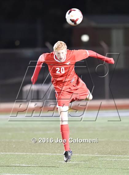 Thumbnail 2 in Lee [Robert E.] vs Memorial (Smithson Valley Tournament) photogallery.