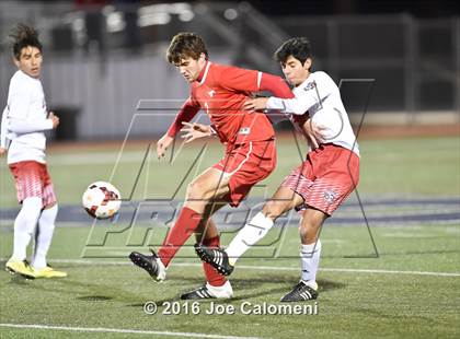 Thumbnail 1 in Lee [Robert E.] vs Memorial (Smithson Valley Tournament) photogallery.