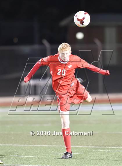 Thumbnail 3 in Lee [Robert E.] vs Memorial (Smithson Valley Tournament) photogallery.