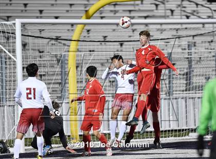 Thumbnail 2 in Lee [Robert E.] vs Memorial (Smithson Valley Tournament) photogallery.