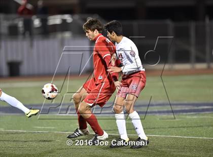 Thumbnail 1 in Lee [Robert E.] vs Memorial (Smithson Valley Tournament) photogallery.