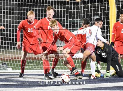 Thumbnail 2 in Lee [Robert E.] vs Memorial (Smithson Valley Tournament) photogallery.