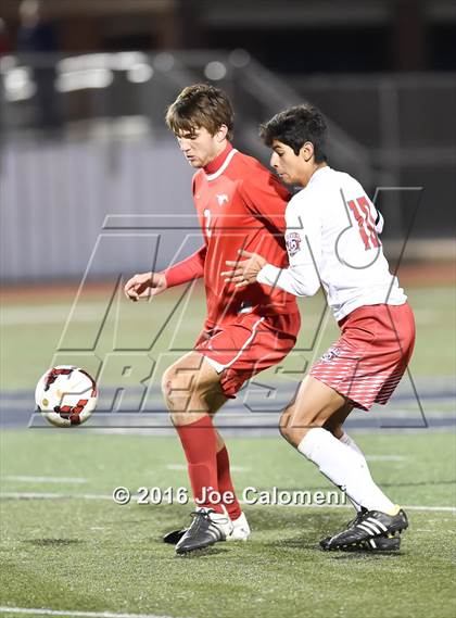 Thumbnail 3 in Lee [Robert E.] vs Memorial (Smithson Valley Tournament) photogallery.