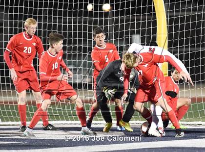 Thumbnail 3 in Lee [Robert E.] vs Memorial (Smithson Valley Tournament) photogallery.