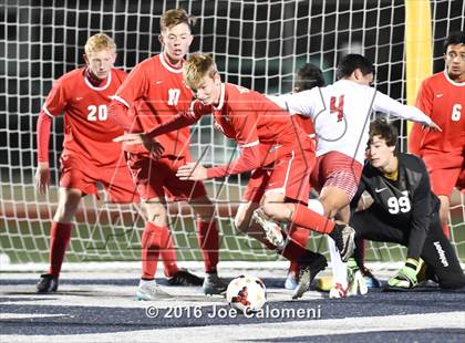 Thumbnail 1 in Lee [Robert E.] vs Memorial (Smithson Valley Tournament) photogallery.