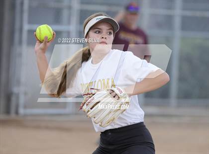 Thumbnail 3 in Point Loma Varsity/Alumni Softball Game photogallery.