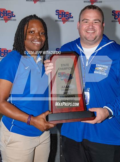 Thumbnail 1 in SCHSL 5A D2 Final Awards photogallery.