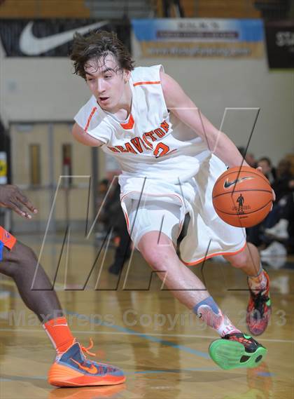 Thumbnail 3 in Bishop Gorman vs. Beaverton (Les Schwab Invitational) photogallery.