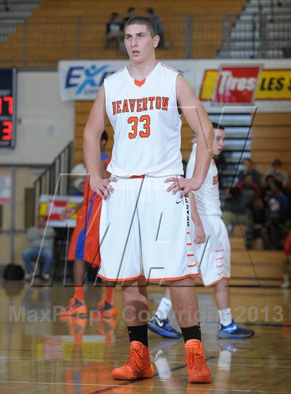 Thumbnail 1 in Bishop Gorman vs. Beaverton (Les Schwab Invitational) photogallery.