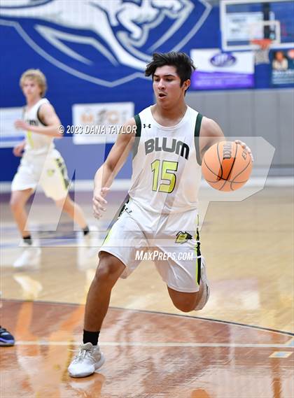 Thumbnail 3 in Blum vs. Gordon (UIL 1A Region III Bi-District) photogallery.