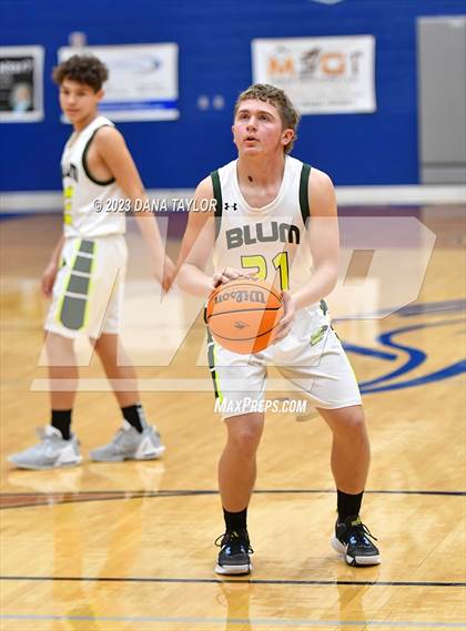 Thumbnail 2 in Blum vs. Gordon (UIL 1A Region III Bi-District) photogallery.
