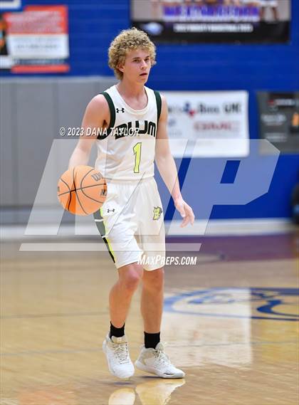 Thumbnail 2 in Blum vs. Gordon (UIL 1A Region III Bi-District) photogallery.
