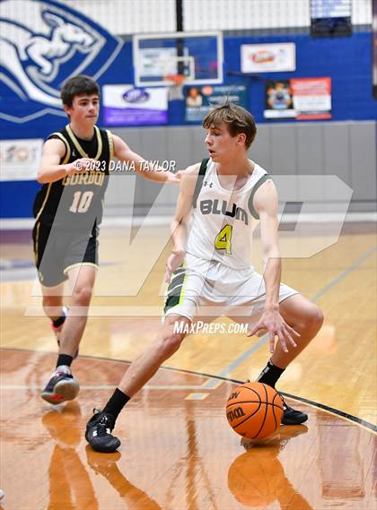 Thumbnail 3 in Blum vs. Gordon (UIL 1A Region III Bi-District) photogallery.