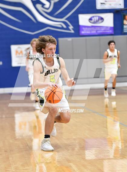 Thumbnail 3 in Blum vs. Gordon (UIL 1A Region III Bi-District) photogallery.