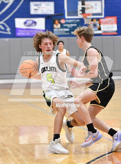 Thumbnail 1 in Blum vs. Gordon (UIL 1A Region III Bi-District) photogallery.
