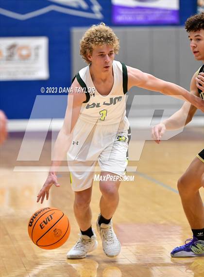 Thumbnail 3 in Blum vs. Gordon (UIL 1A Region III Bi-District) photogallery.