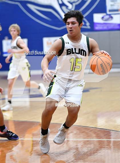 Thumbnail 1 in Blum vs. Gordon (UIL 1A Region III Bi-District) photogallery.