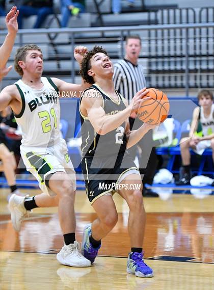 Thumbnail 2 in Blum vs. Gordon (UIL 1A Region III Bi-District) photogallery.