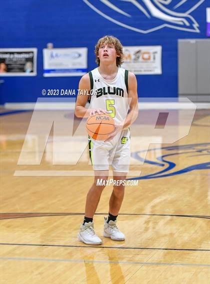 Thumbnail 2 in Blum vs. Gordon (UIL 1A Region III Bi-District) photogallery.