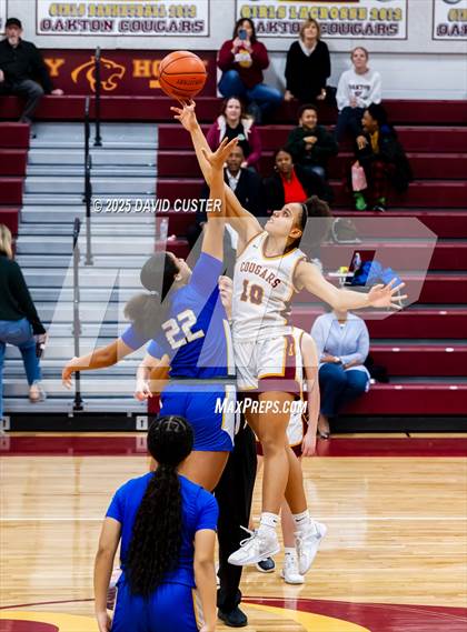 Thumbnail 2 in Connelly School of the Holy Child @ Oakton (Cassel's Holiday Classic) photogallery.