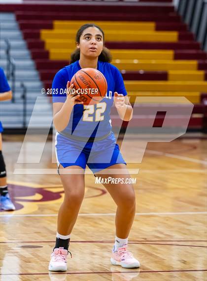 Thumbnail 3 in Connelly School of the Holy Child @ Oakton (Cassel's Holiday Classic) photogallery.