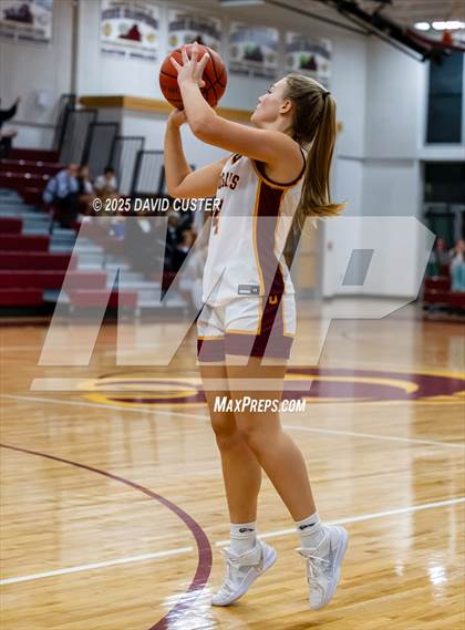 Thumbnail 1 in Connelly School of the Holy Child @ Oakton (Cassel's Holiday Classic) photogallery.
