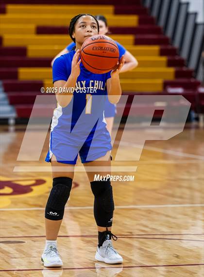 Thumbnail 2 in Connelly School of the Holy Child @ Oakton (Cassel's Holiday Classic) photogallery.