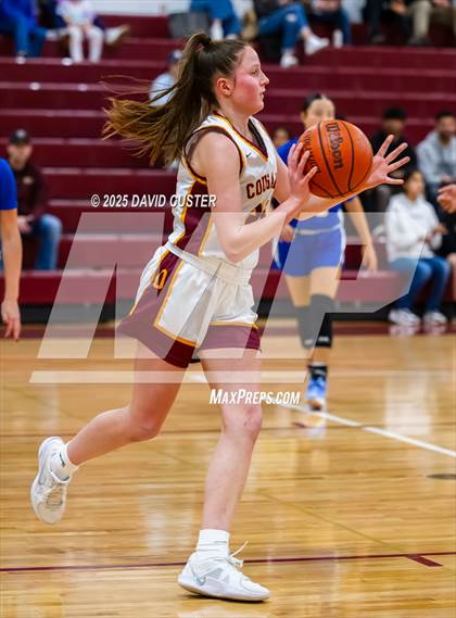 Thumbnail 3 in Connelly School of the Holy Child @ Oakton (Cassel's Holiday Classic) photogallery.