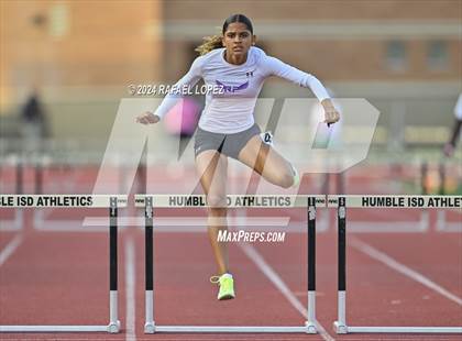 Thumbnail 2 in UIL Track & Field 6A Region 3 Regional Final Preliminaries (300 Meter Hurdles) photogallery.