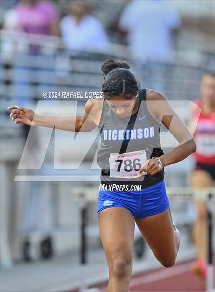 Thumbnail 3 in UIL Track & Field 6A Region 3 Regional Final Preliminaries (300 Meter Hurdles) photogallery.