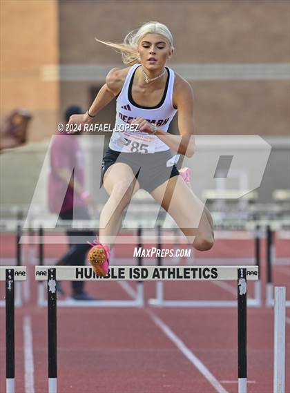 Thumbnail 1 in UIL Track & Field 6A Region 3 Regional Final Preliminaries (300 Meter Hurdles) photogallery.