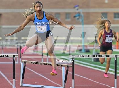 Thumbnail 3 in UIL Track & Field 6A Region 3 Regional Final Preliminaries (300 Meter Hurdles) photogallery.
