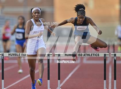 Thumbnail 3 in UIL Track & Field 6A Region 3 Regional Final Preliminaries (300 Meter Hurdles) photogallery.
