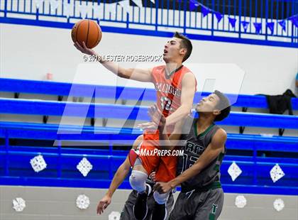 Thumbnail 3 in Taft vs. Three Rivers (Falls City Basketball Tournament) photogallery.
