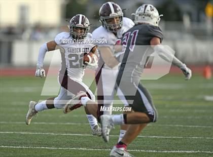 Thumbnail 1 in Garden City vs. Mepham photogallery.