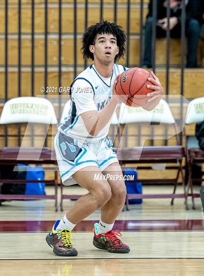 Thumbnail 3 in Folsom vs. Pleasant Valley (Whitney Winter Classic) photogallery.