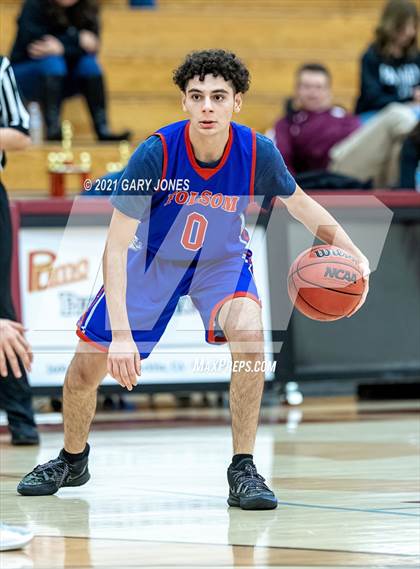 Thumbnail 3 in Folsom vs. Pleasant Valley (Whitney Winter Classic) photogallery.