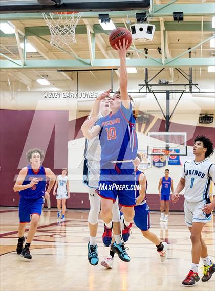 Thumbnail 1 in Folsom vs. Pleasant Valley (Whitney Winter Classic) photogallery.
