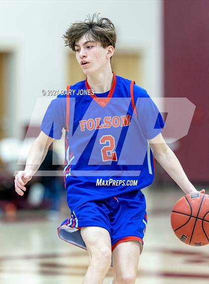 Thumbnail 3 in Folsom vs. Pleasant Valley (Whitney Winter Classic) photogallery.