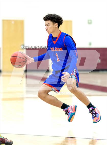 Thumbnail 2 in Folsom vs. Pleasant Valley (Whitney Winter Classic) photogallery.