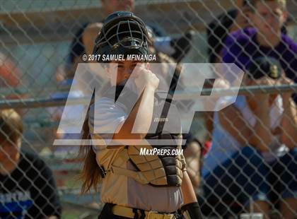 Thumbnail 2 in Skutt Catholic vs. Lincoln Southeast photogallery.