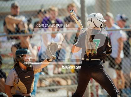 Thumbnail 1 in Skutt Catholic vs. Lincoln Southeast photogallery.