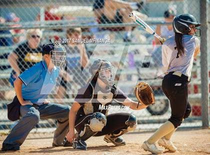 Thumbnail 2 in Skutt Catholic vs. Lincoln Southeast photogallery.