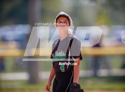 Thumbnail 1 in Skutt Catholic vs. Lincoln Southeast photogallery.