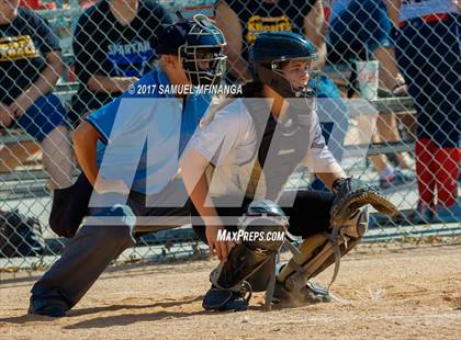 Thumbnail 2 in Skutt Catholic vs. Lincoln Southeast photogallery.
