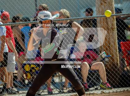 Thumbnail 1 in Skutt Catholic vs. Lincoln Southeast photogallery.