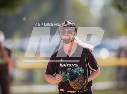 Thumbnail 3 in Skutt Catholic vs. Lincoln Southeast photogallery.